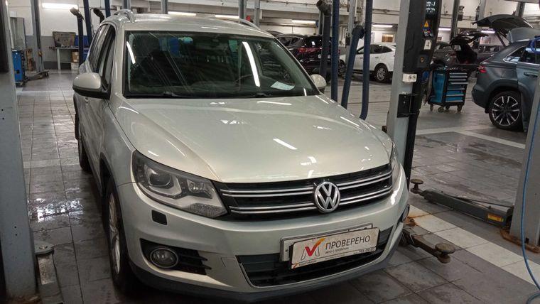 Volkswagen Tiguan 2012 года, 169 827 км - вид 2