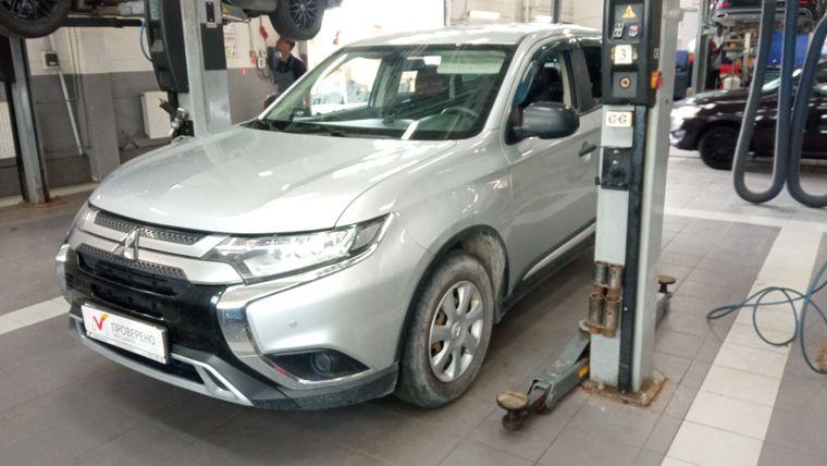 Mitsubishi Outlander 2019 года, 118 592 км - вид 2