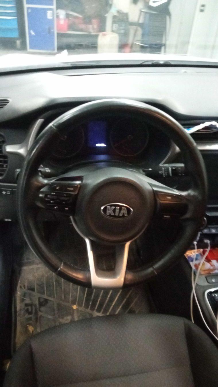 Kia Rio X,  - вид 4