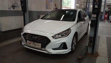 Hyundai Sonata 2019 года, 120 638 км - вид 1