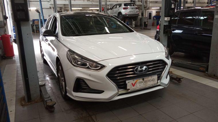 Hyundai Sonata 2019 года, 120 638 км - вид 2