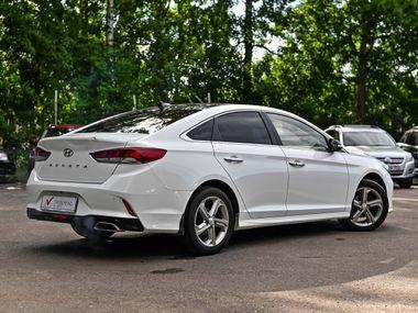Hyundai Sonata 2019 года, 120 638 км - вид 2