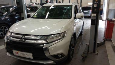 Mitsubishi Outlander 2027 года, 96 505 км - вид 1