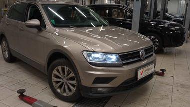 Volkswagen Tiguan 2017 года, 176 310 км - вид 2