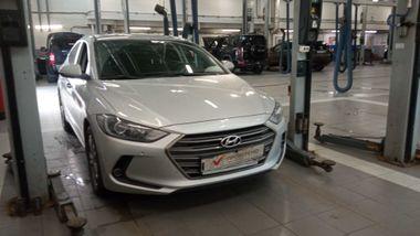 Hyundai Elantra 2018 года, 63 224 км - вид 2