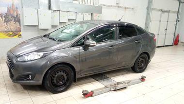 Ford Fiesta 2017 года, 147 000 км - вид 1