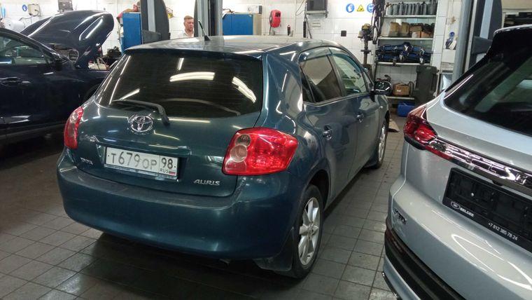 Toyota Auris,  - вид 2