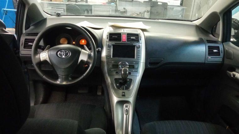 Toyota Auris,  - вид 4