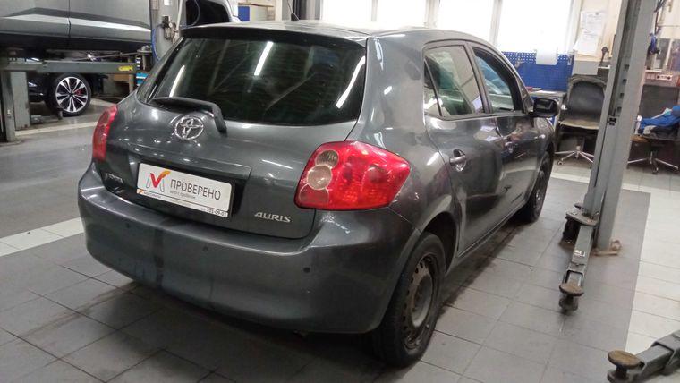 Toyota Auris,  - вид 2