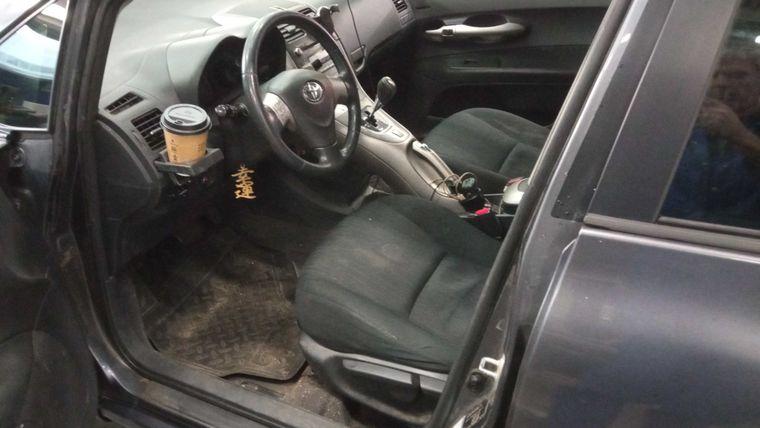 Toyota Auris,  - вид 4
