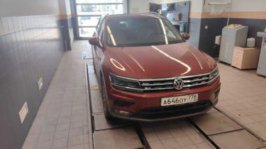 Volkswagen Tiguan 2018 года, 81 438 км - вид 1