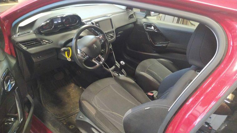 Peugeot 208,  - вид 4