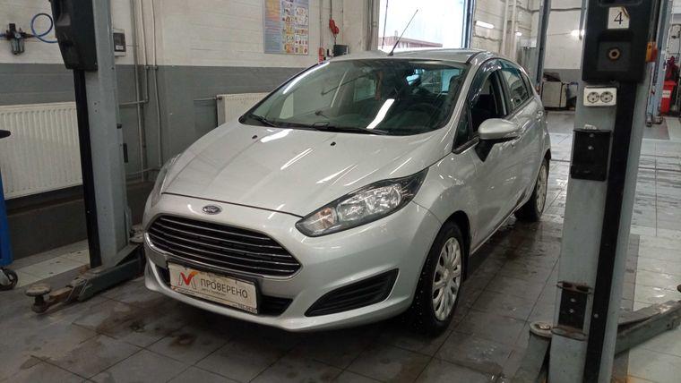 Ford Fiesta 2016 года, 96 000 км - вид 1