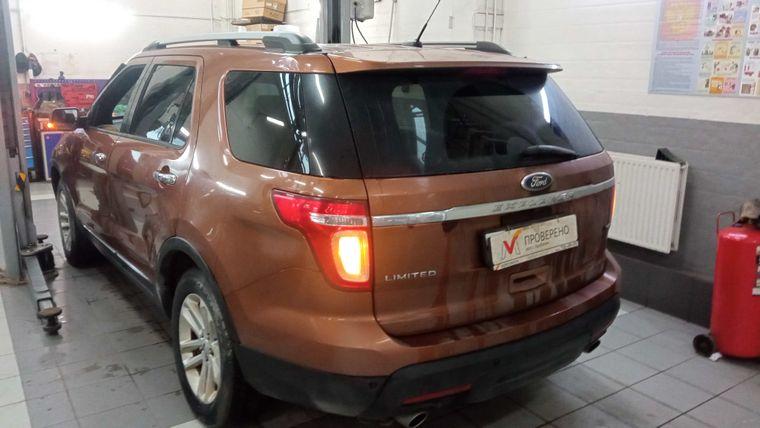 Ford Explorer,  - вид 3