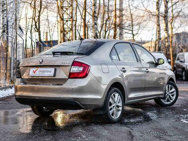 Skoda Rapid 2018 года, 222 000 км - вид 2