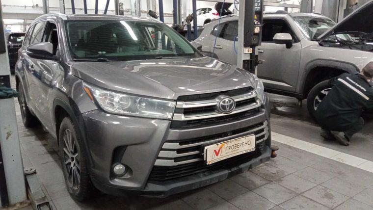 Toyota Highlander 2018 года, 274 236 км - вид 2