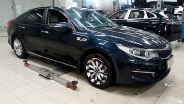 Kia Optima 2018 года, 150 412 км - вид 1
