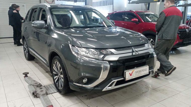 Mitsubishi Outlander, 2019 - вид 1