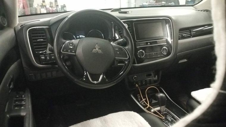 Mitsubishi Outlander, 2019 - вид 4