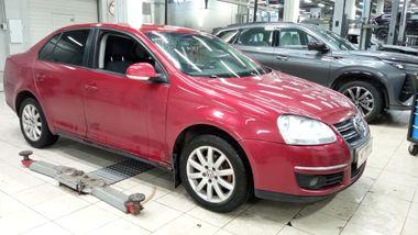 Volkswagen Jetta 2010 года, 203 633 км - вид 2