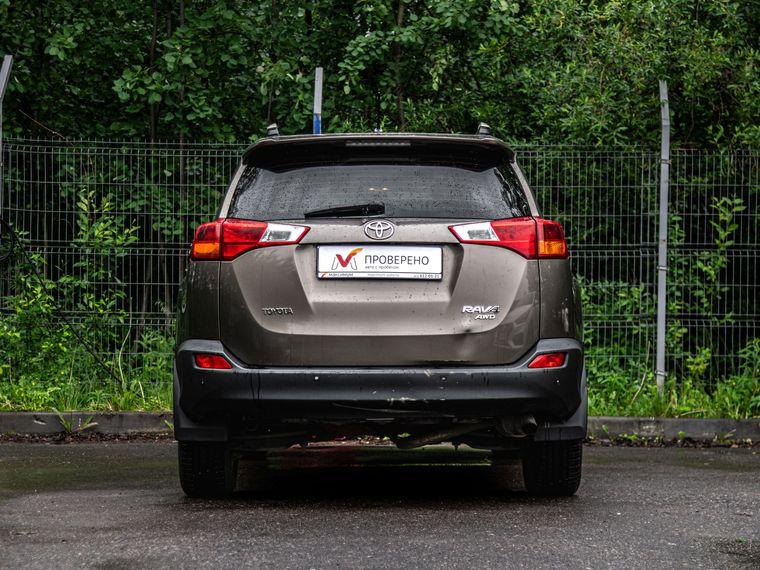 Toyota RAV4,  - вид 3