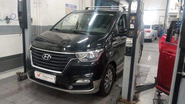 Hyundai Grand Starex 2018 года, 150 445 км - вид 1