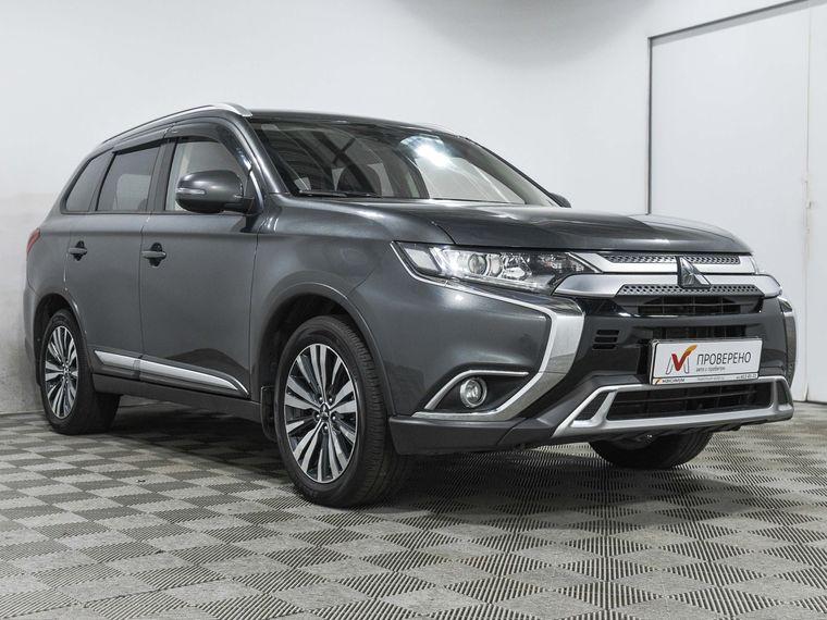 Mitsubishi Outlander, 2018 - вид 2