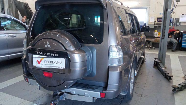 Mitsubishi Pajero,  - вид 2