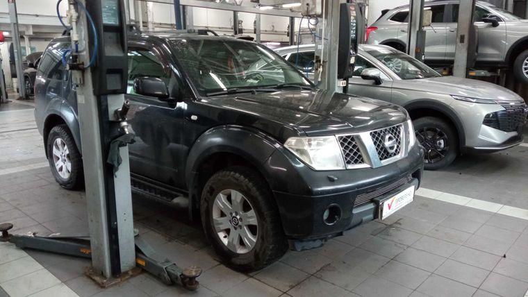 Nissan Pathfinder 2006 года, 273 260 км - вид 2