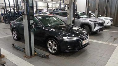 Audi A4 2012 года, 177 132 км - вид 2