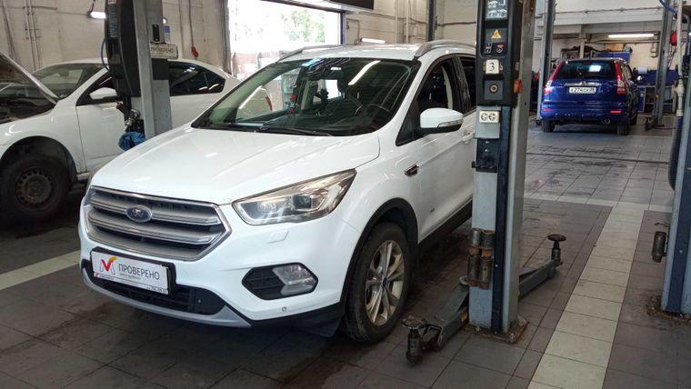 Ford Kuga 2018 года, 280 505 км - вид 1