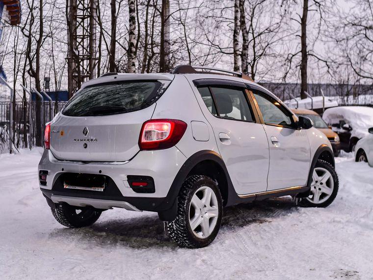 Renault Sandero Stepway 2017 года, 108 231 км - вид 2