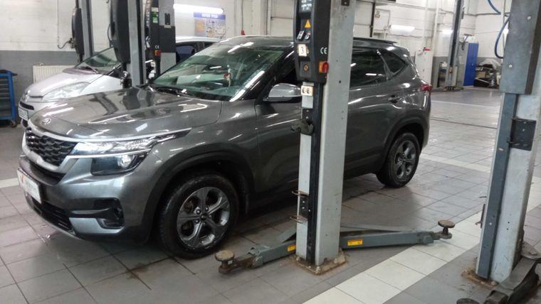 Kia Seltos 2020 года, 107 931 км - вид 1