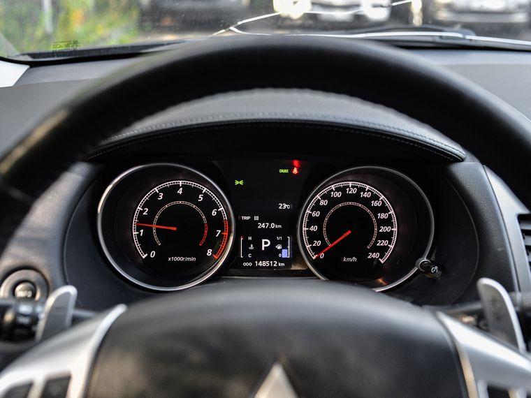 Mitsubishi Outlander,  - вид 4