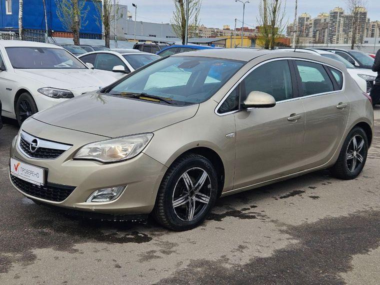 Opel Astra, 2010