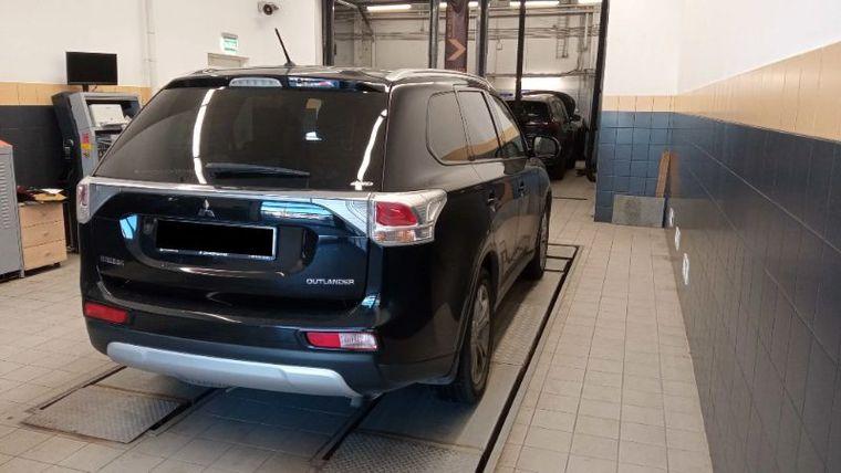 Mitsubishi Outlander,  - вид 2