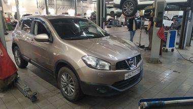 Nissan Qashqai 2011 года, 119 576 км - вид 2