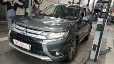 Mitsubishi Outlander 2016 года, 182 133 км - вид 1