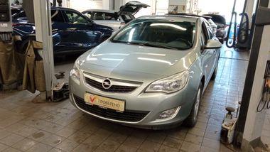 Opel Astra 2011 года, 188 122 км - вид 1