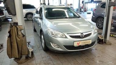 Opel Astra 2011 года, 188 122 км - вид 2