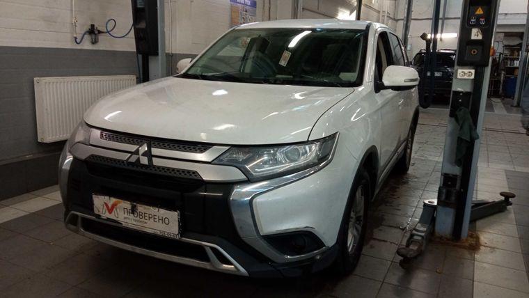 Mitsubishi Outlander 2019 года, 138 470 км - вид 1