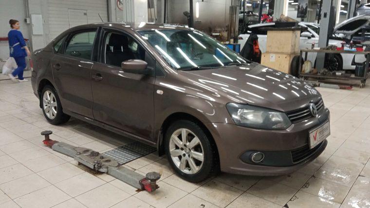Volkswagen Polo 2015 года, 217 000 км - вид 2