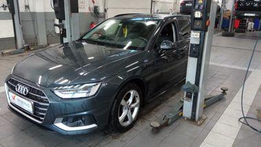Audi A4 2020 года, 165 559 км - вид 1