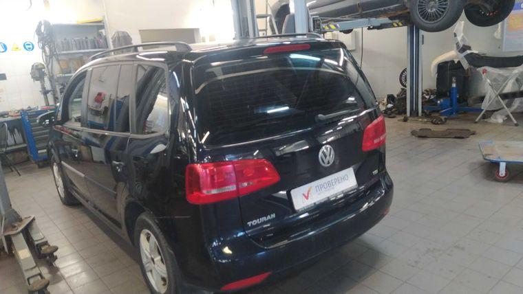 Volkswagen Touran,  - вид 3