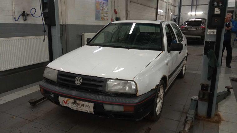 Volkswagen Vento 1992 года, 80 266 км - вид 1