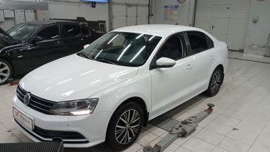 Volkswagen Jetta 2016 года, 95 000 км - вид 1