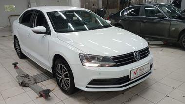 Volkswagen Jetta 2016 года, 95 000 км - вид 2