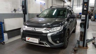 Mitsubishi Outlander 2020 года, 108 419 км - вид 1