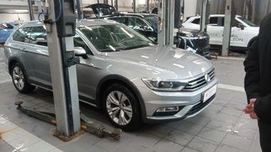 Volkswagen Passat 2019 года, 123 454 км - вид 2