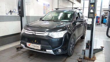 Mitsubishi Outlander 2014 года, 196 848 км - вид 1
